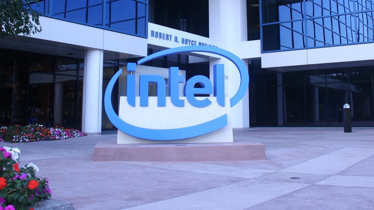 Intel 'Downfall' Bug Steals Encryption Keys, Data From Years of CPUs